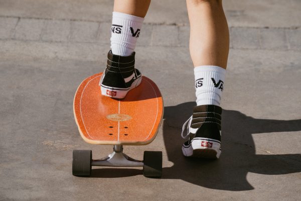 32″ x 10.25″x 18″ WB- 7 PLY MAPLE DECK SLIDE TRUCKS 70mm, 78A WHEELS (BLACK)
