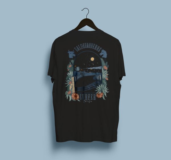 CAMISETA VALDEVAQUEROS NEGRA SURFER TARIFA